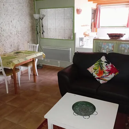 Le Charmant Duplex Chez Caro *